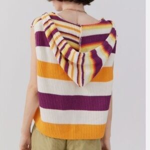 BDG Reid Hooded Sweater Vest Size XS Knit Cropped Oversized Beach Boho